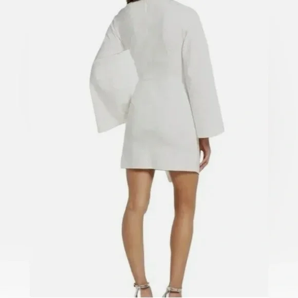 Elliatt La Fontelina Long Sleeve Stretch Cotton Cocktail Minidress - Picture 2 of 6